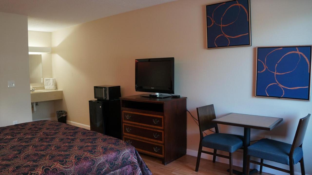 Classic Motor Lodge Providence - West Greenwich Exterior photo
